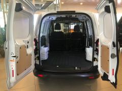 https://www.lasfurgonetasdealfonso.com/media/com_expautospro/images/big/furgonetas_de_segunda_mano_ford_transit_68e373ad57609.JPG