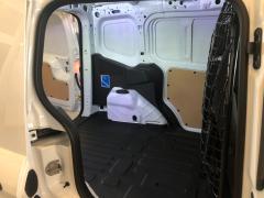 https://www.lasfurgonetasdealfonso.com/media/com_expautospro/images/big/furgonetas_de_segunda_mano_ford_transit_68e373afc14cf.JPG