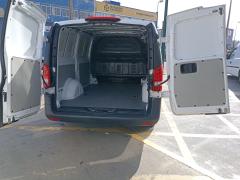 https://www.lasfurgonetasdealfonso.com/media/com_expautospro/images/big/furgonetas_de_segunda_mano_mercedes_vito_64762e96c3a7b.jpg