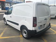 https://www.lasfurgonetasdealfonso.com/media/com_expautospro/images/big/furgonetas_de_segunda_mano_peugeot_partner_6a22efbf307f1.JPG